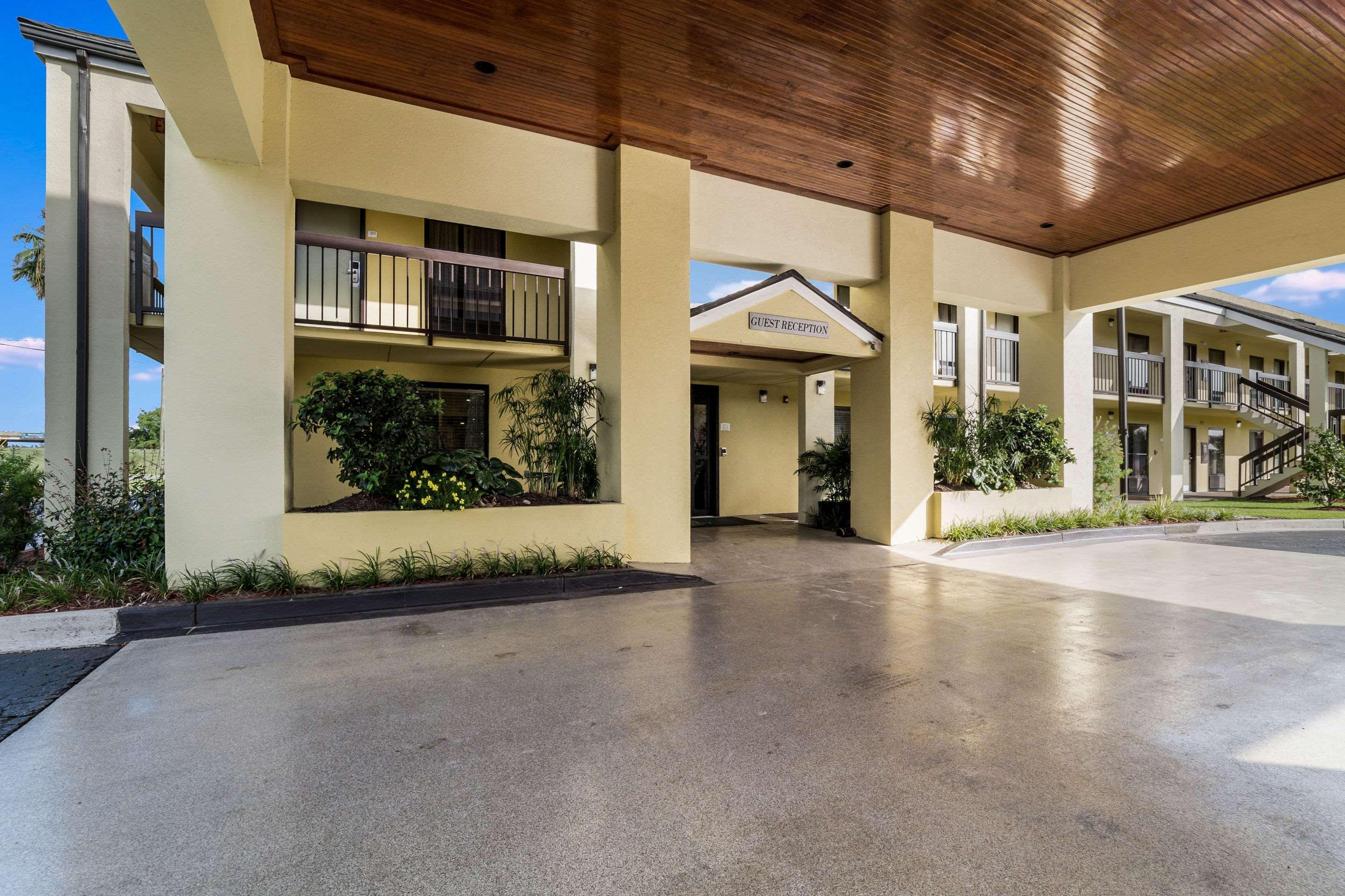 Quality Inn Coliseum Север Чарлстон Экстерьер фото