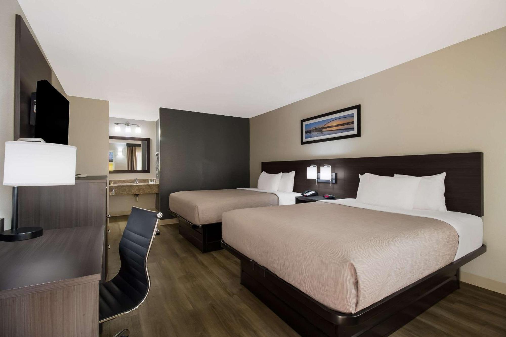 Quality Inn Coliseum Север Чарлстон Экстерьер фото